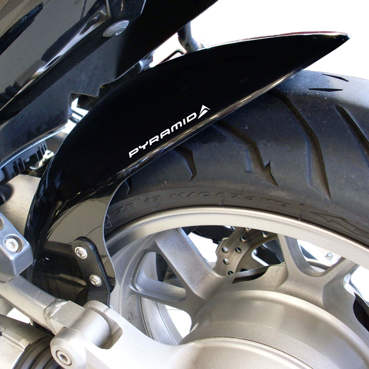Hugger | Gloss Black | Kawasaki GTR 1400 2007> - Bikerr