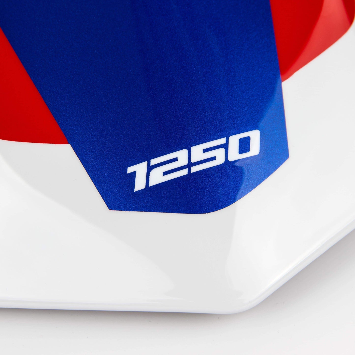 Racing Screen | HP Colours | BMW R1250 GS 2018> - Bikerr