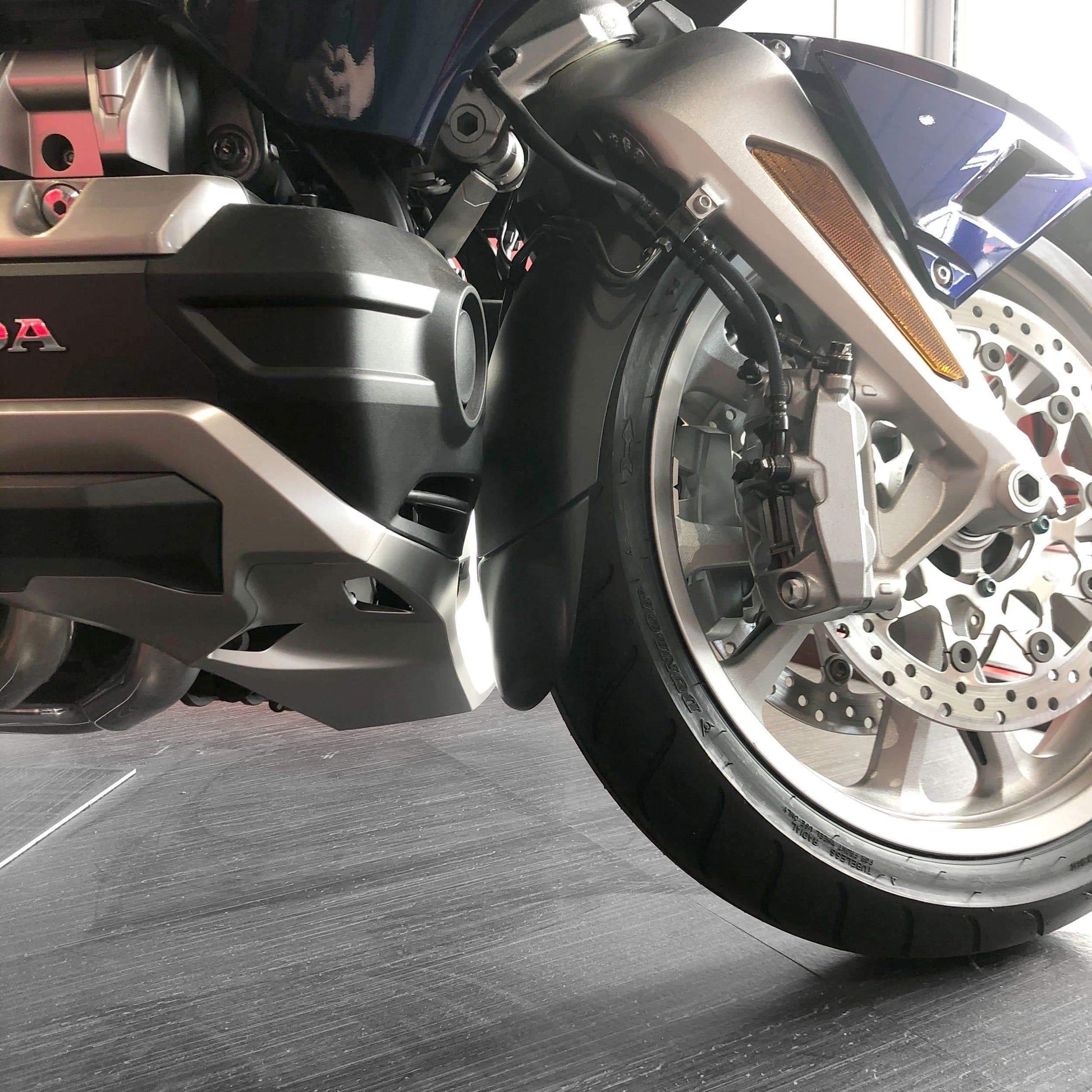 Extenda Fenda | Matte Black | Honda GL 1800 Goldwing 2018> - Bikerr