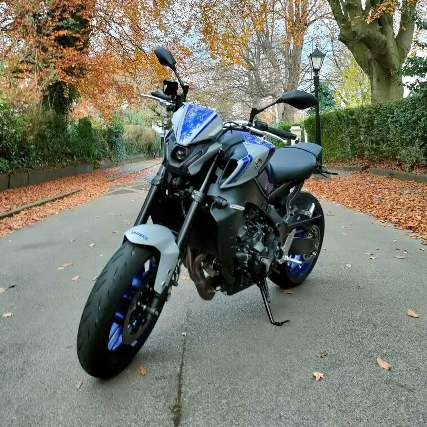 Fly Screen | Icon Blue Colours | Yamaha MT-09 2021> - Bikerr
