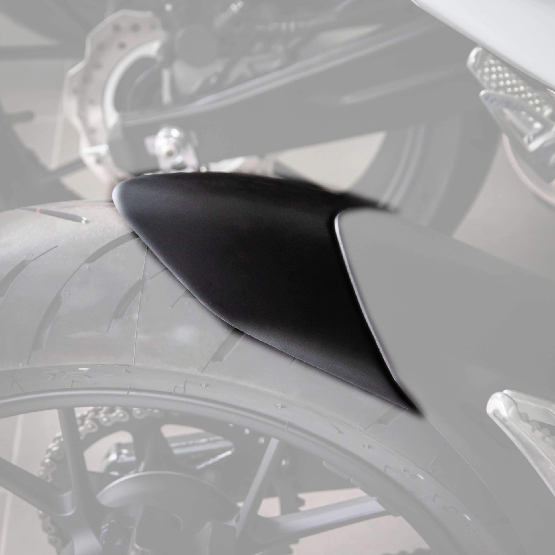 Hugger Extension | Matte Black | Honda CB 125 R 2018> - Bikerr