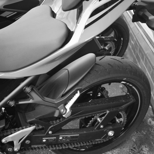 Hugger Extension | Matte Black | Kawasaki Ninja 400 2017> - Bikerr