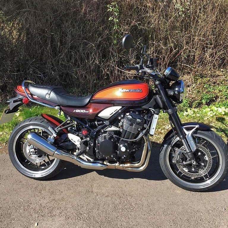 Hugger | Metallic Brown/Metallic Orange (Candytone Brown/Candytone Orange) | Kawasaki Z 900 RS 2018>