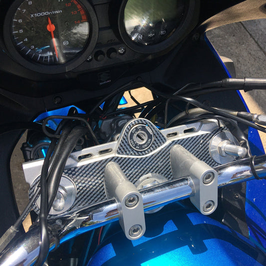 Yoke Protector | Carbon Look | Suzuki GSF 650 Bandit 2007>2011 - Bikerr